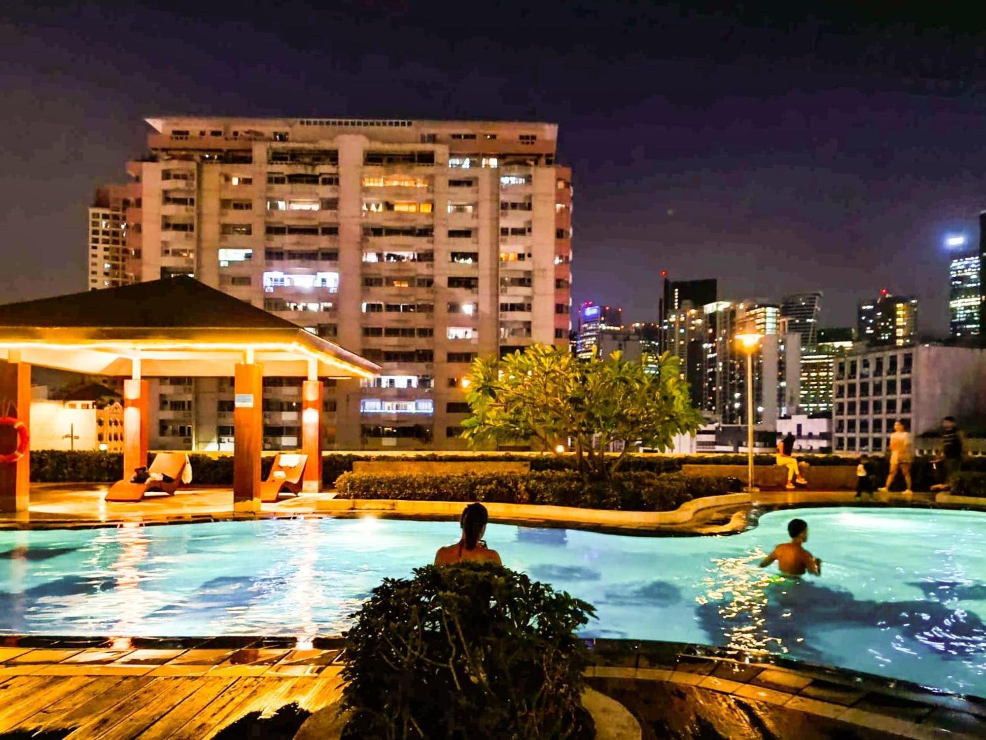 Beacon Makati Condo Free Pool Access Free Wifi 100Mbps & Free Netflix Manila Exteriör bild