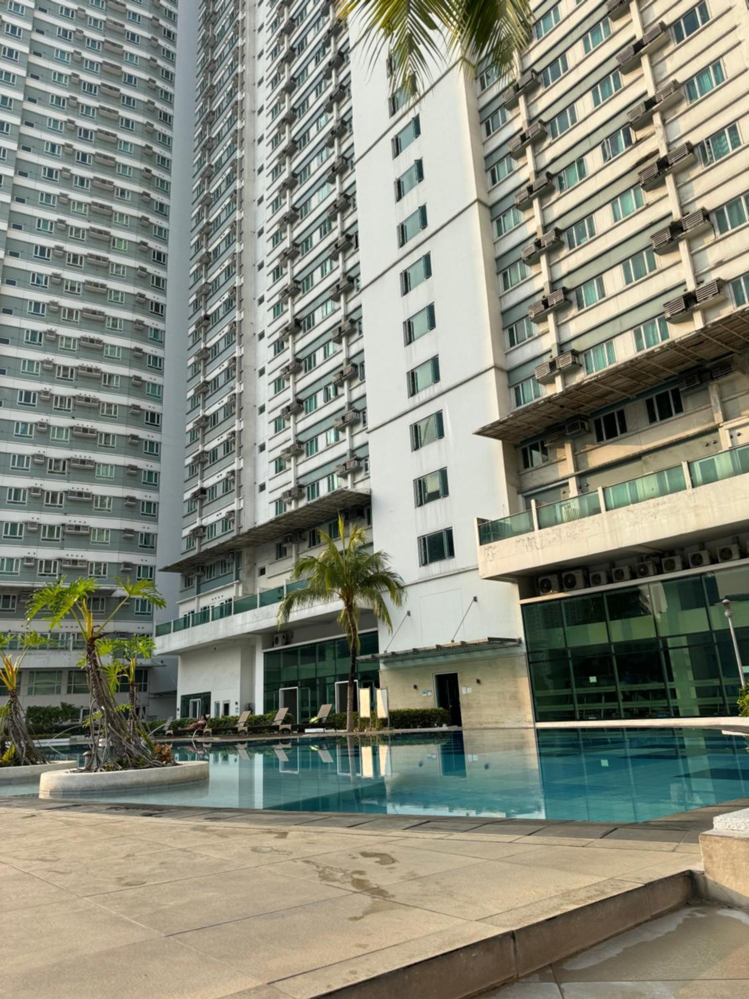 Beacon Makati Condo Free Pool Access Free Wifi 100Mbps & Free Netflix Manila Exteriör bild